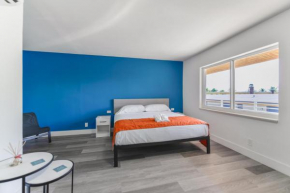 Amazing unit with pool & parking at the beach - M35
